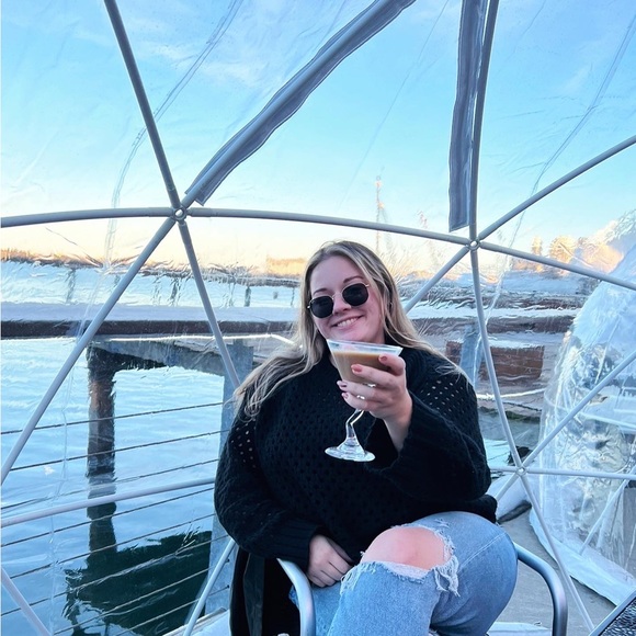 Meet your Posher, Charlotte - Picture 3 of 3